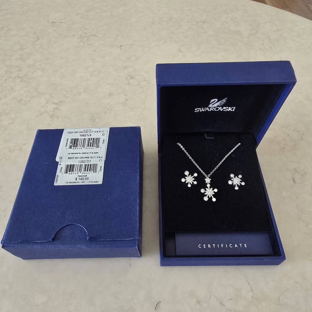 Swarovski Silver Necklace and Earring Set